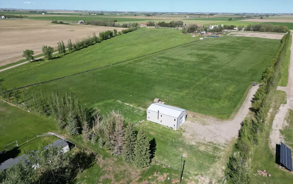 94046 Highway 843 Rural Lethbridge County AB T1H 6P3