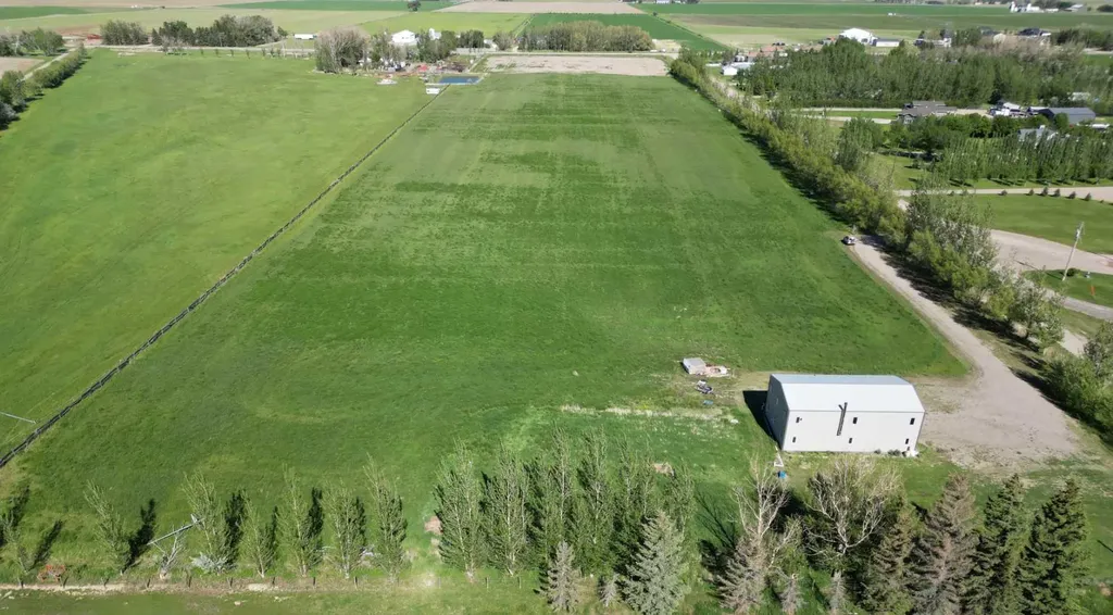 94046 Highway 843 Rural Lethbridge County AB T1H 6P3