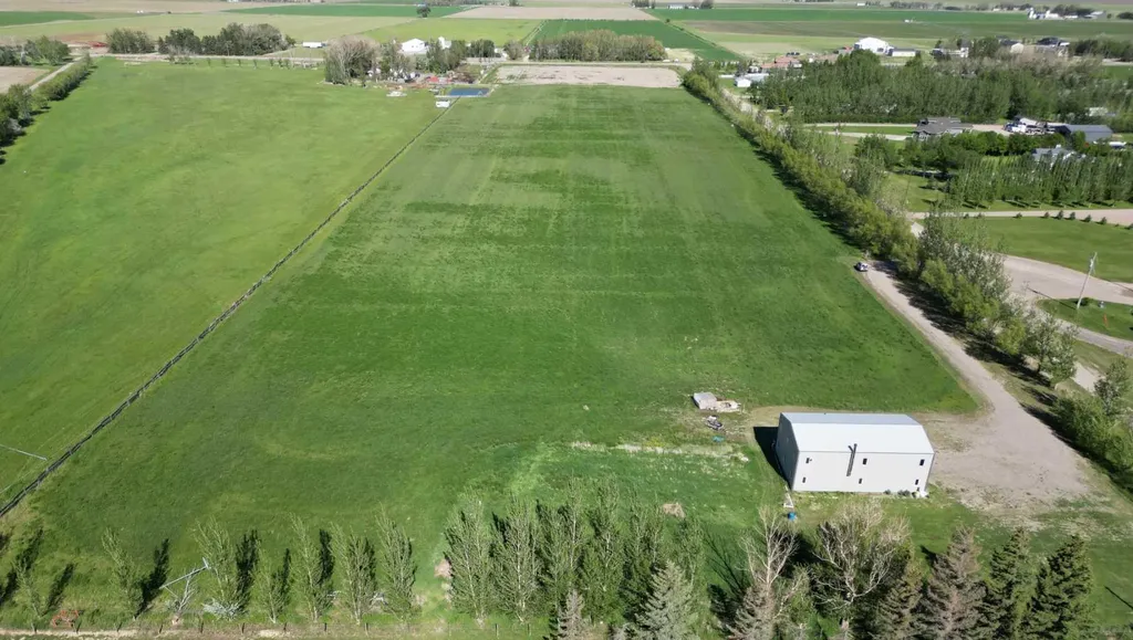 94046 Highway 843 Rural Lethbridge County AB T1H 6P3