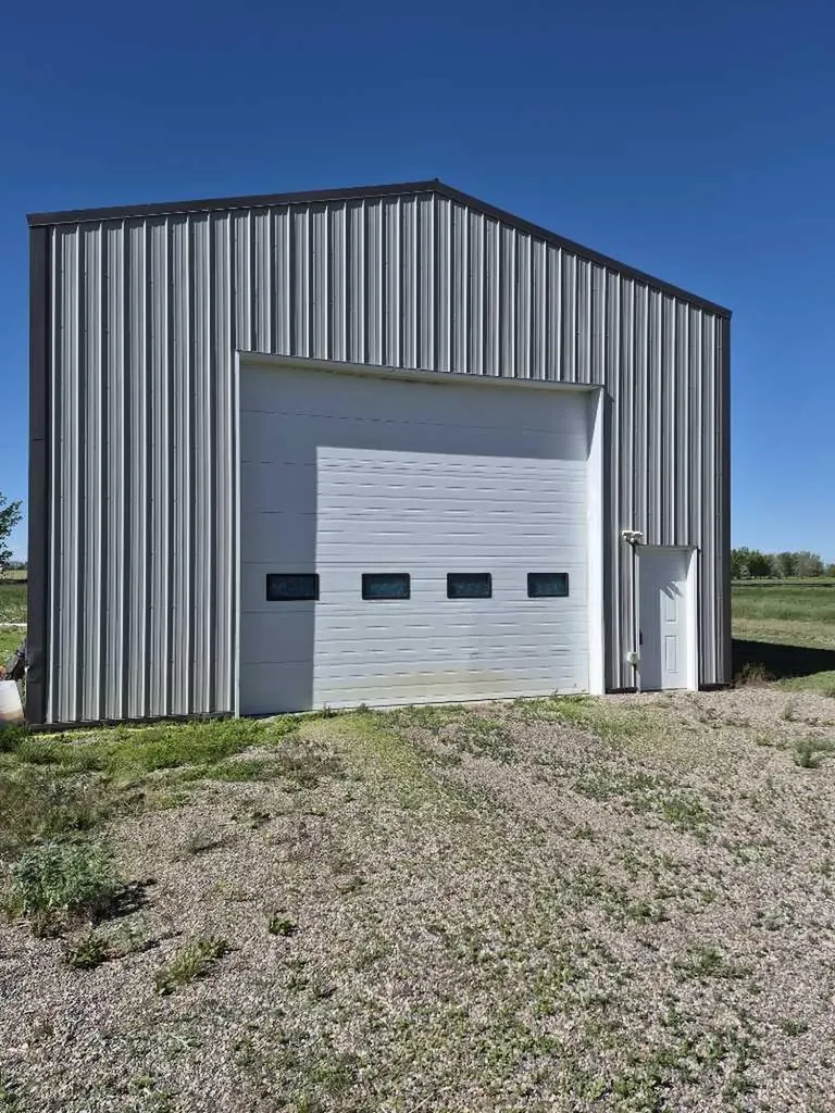 94046 Highway 843 Rural Lethbridge County AB T1H 6P3