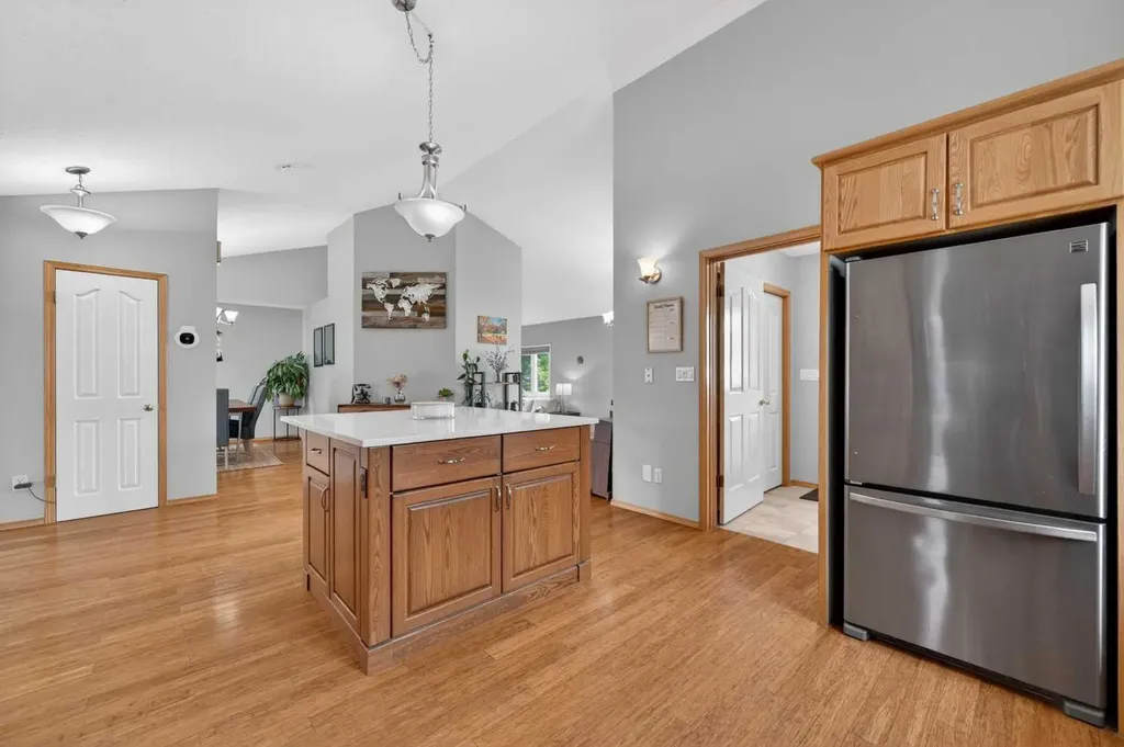 35 Pine Place Crossfield AB T0M 0S0