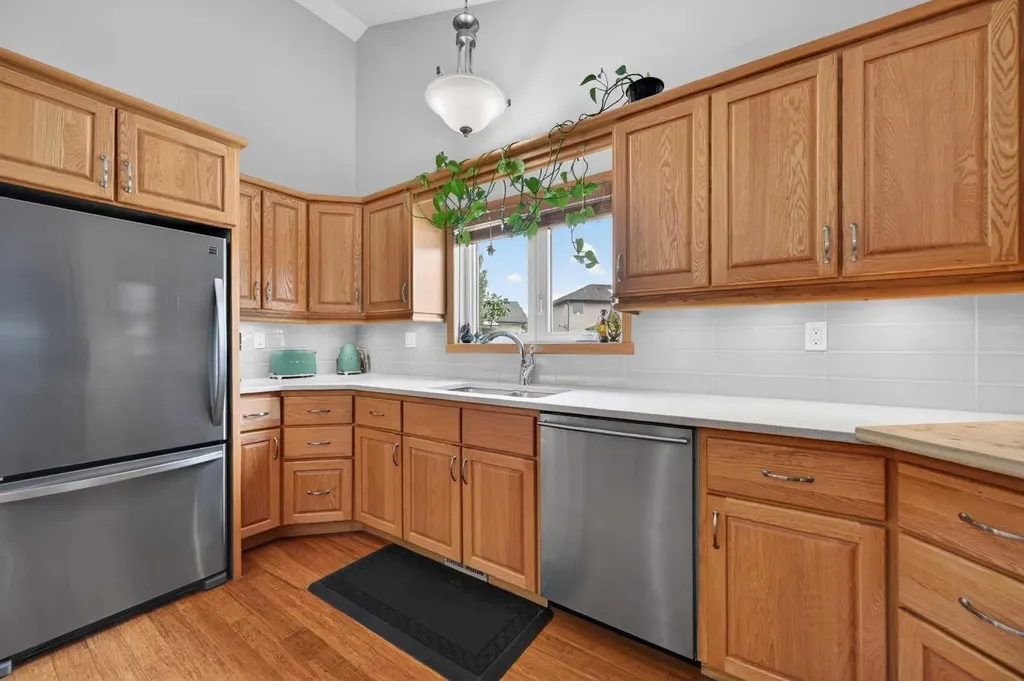 35 Pine Place Crossfield AB T0M 0S0