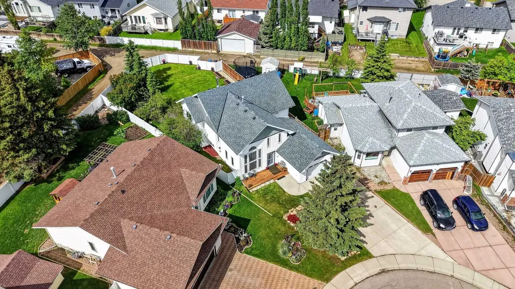 35 Pine Place Crossfield AB T0M 0S0