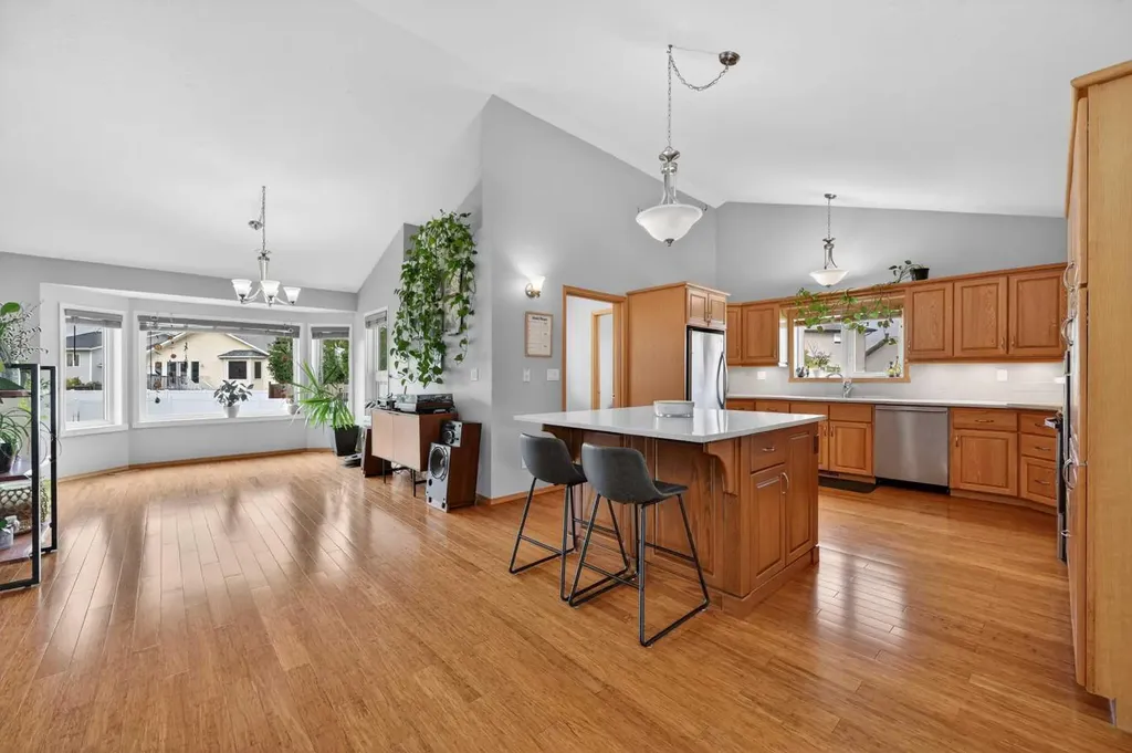 35 Pine Place Crossfield AB T0M 0S0