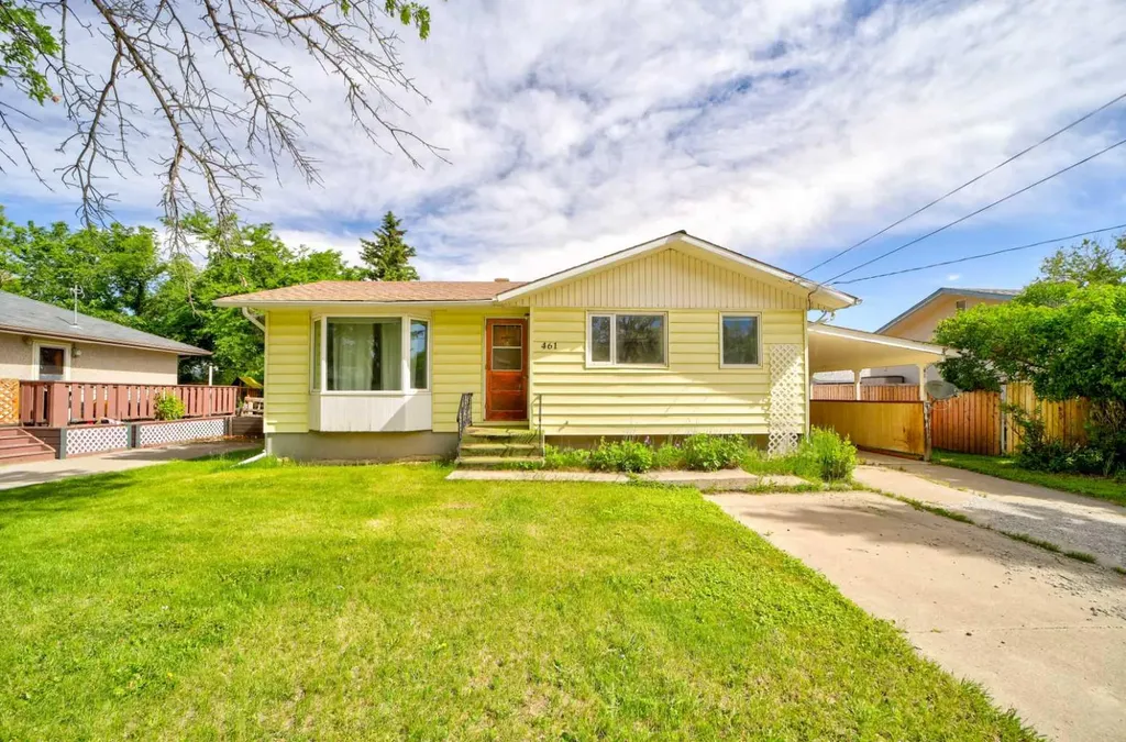 461 Main Street Pincher Creek AB T0K 1W0
