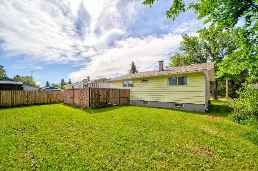 461 Main Street Pincher Creek AB T0K 1W0