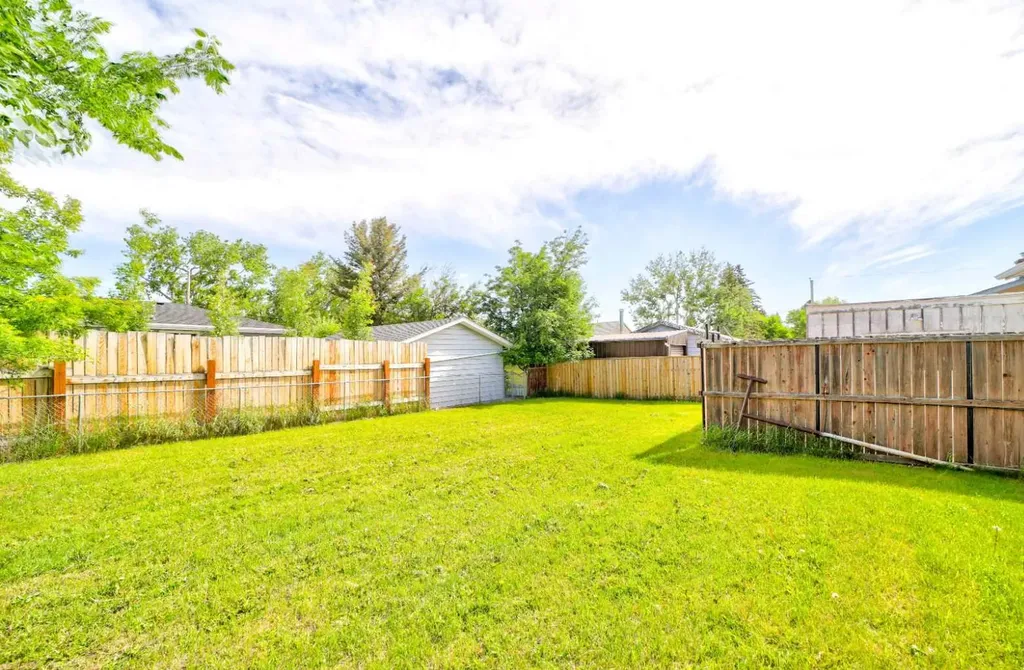 461 Main Street Pincher Creek AB T0K 1W0