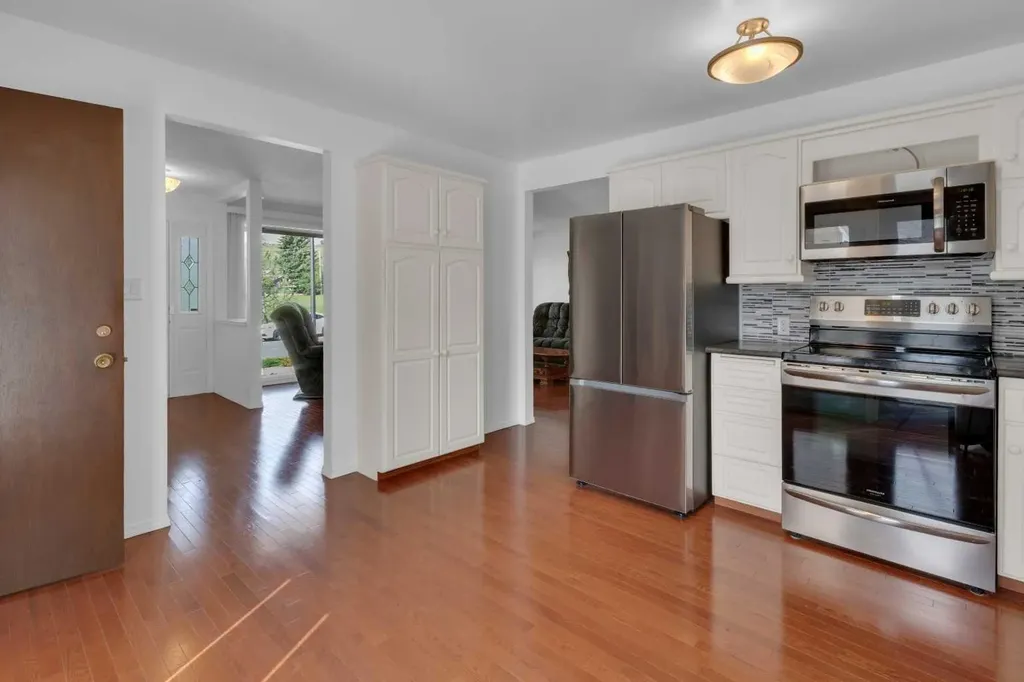 316 Norseman Road NW Calgary AB T2K 5M5