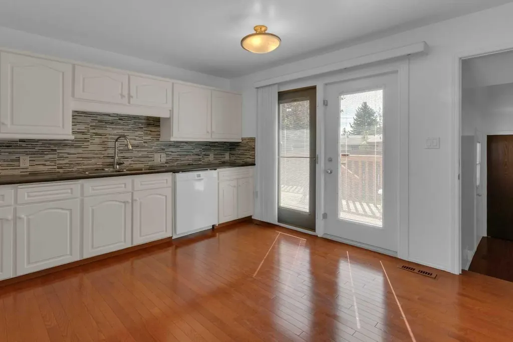 316 Norseman Road NW Calgary AB T2K 5M5