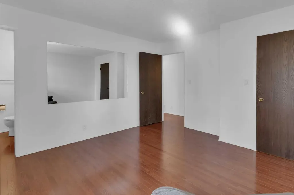 316 Norseman Road NW Calgary AB T2K 5M5