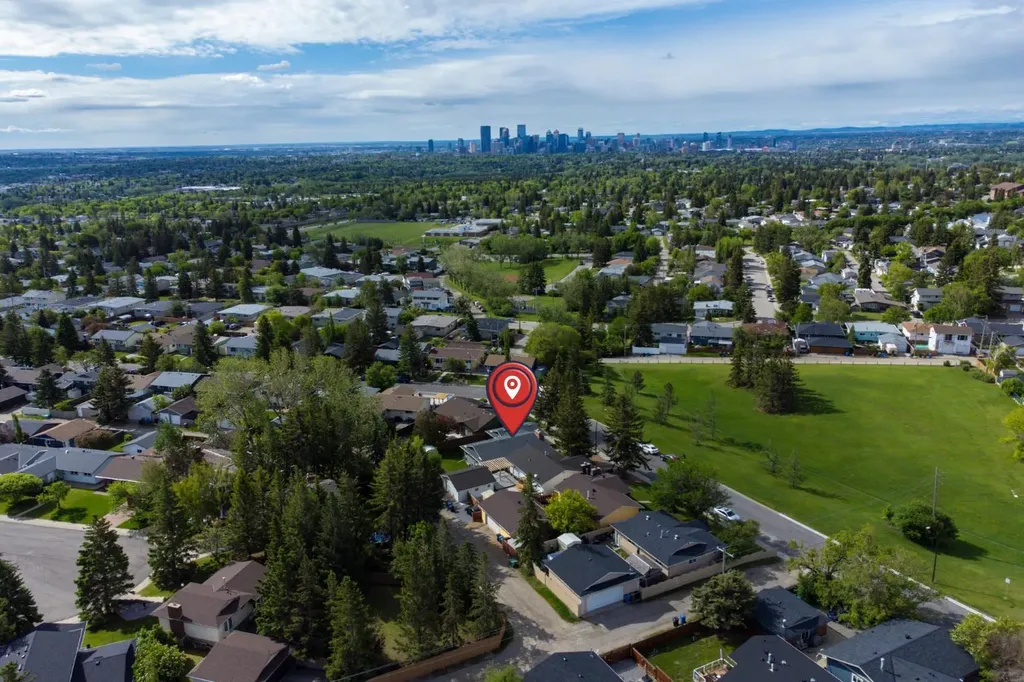316 Norseman Road NW Calgary AB T2K 5M5