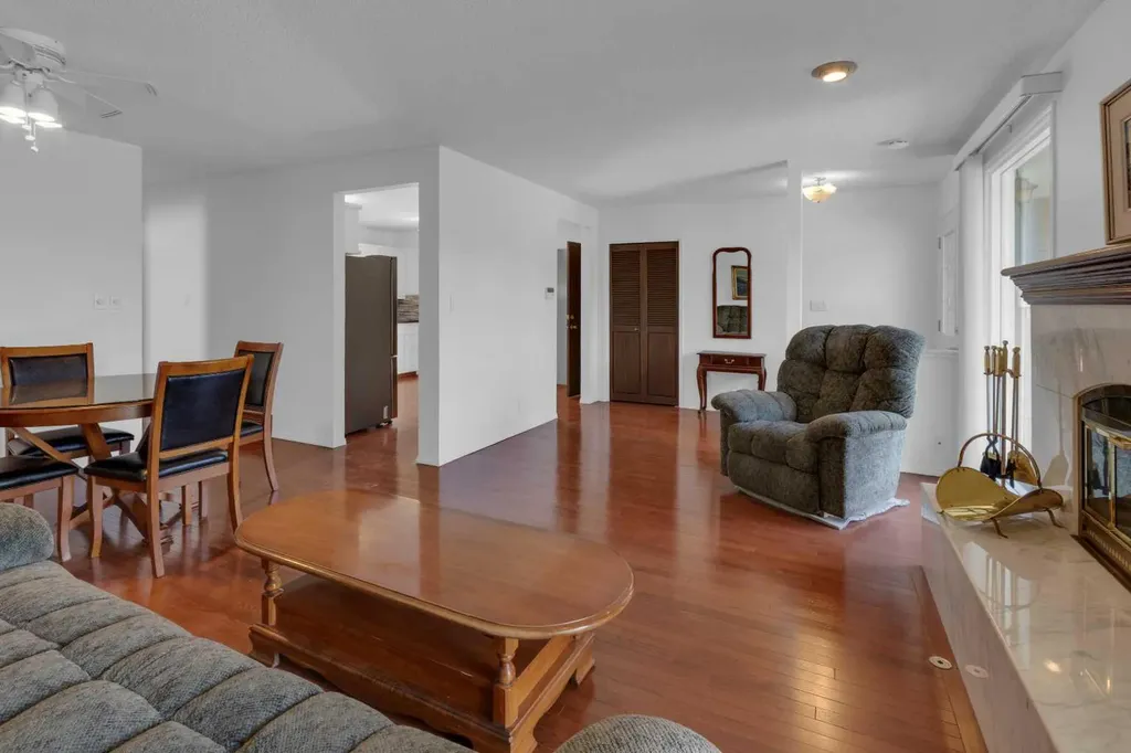 316 Norseman Road NW Calgary AB T2K 5M5
