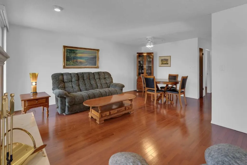 316 Norseman Road NW Calgary AB T2K 5M5