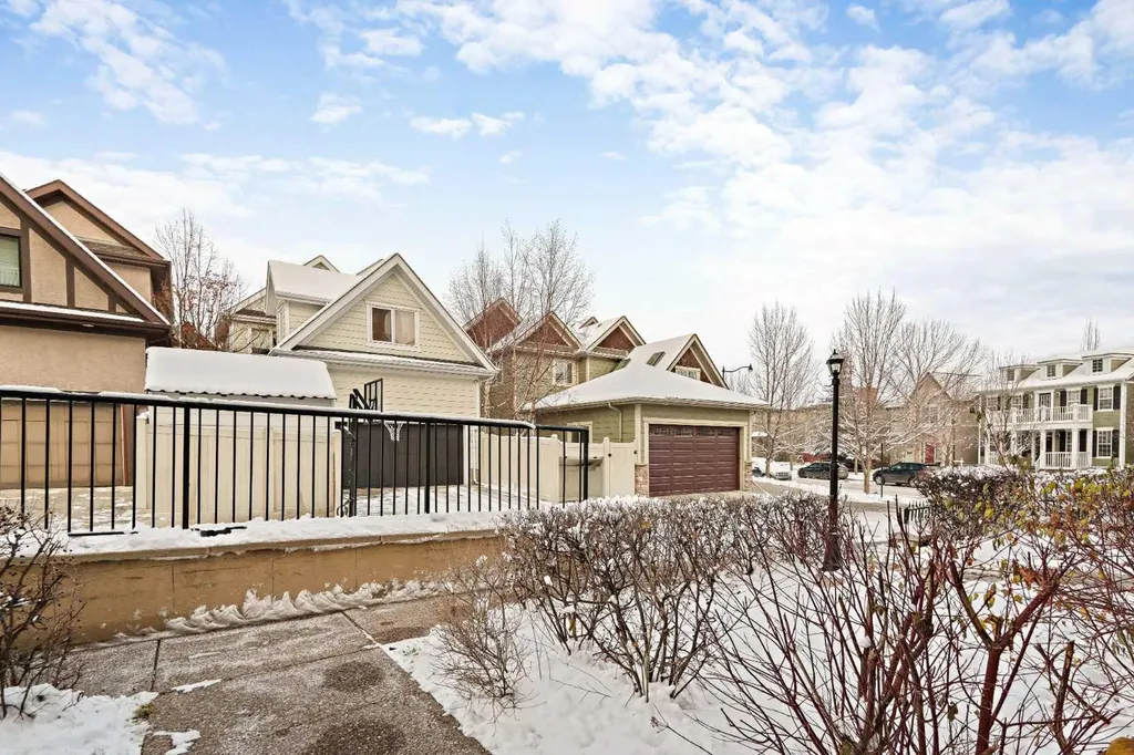 5605 Henwood Street SW Calgary AB T3E 7R2