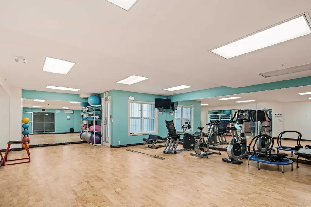 5605 Henwood Street SW Calgary AB T3E 7R2
