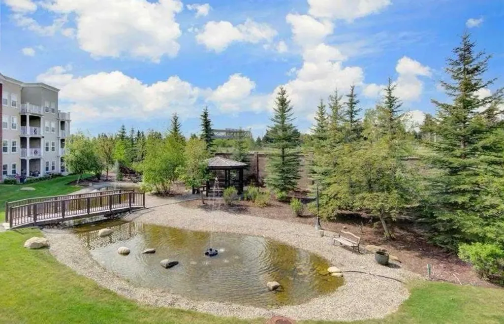 5605 Henwood Street SW Calgary AB T3E 7R2