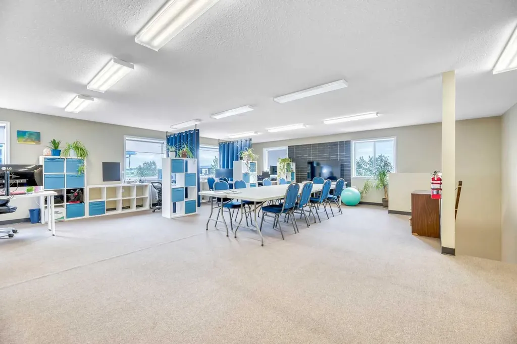 130 Canal Gardens Strathmore AB T1P 1Y4