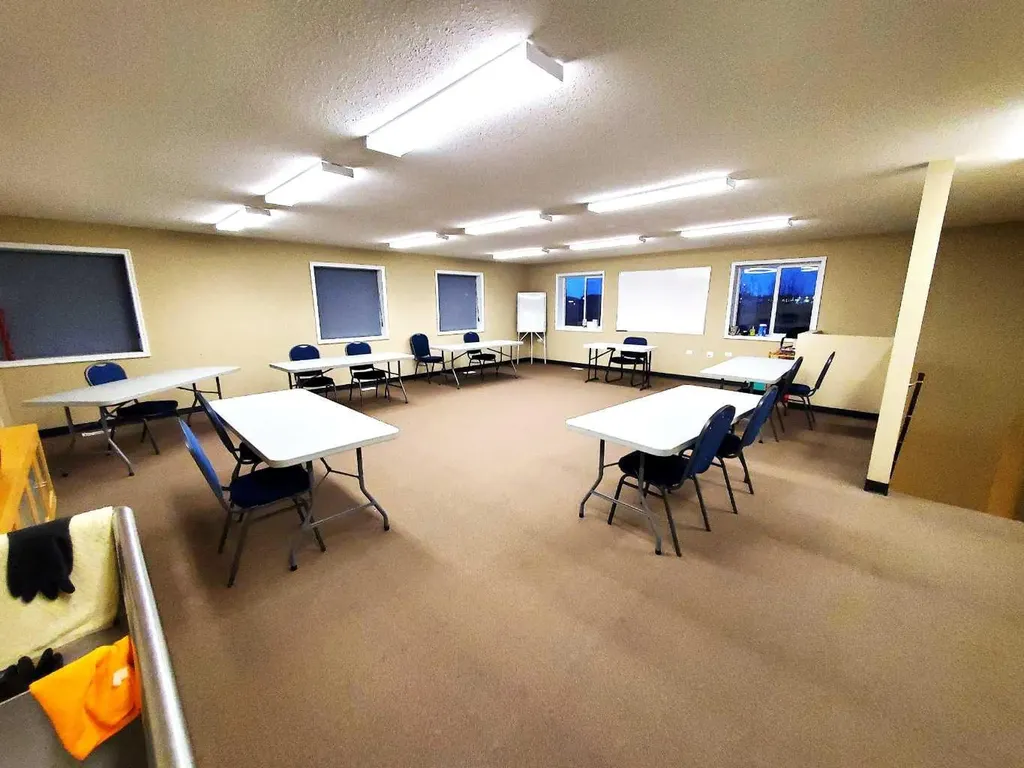 130 Canal Gardens Strathmore AB T1P 1Y4