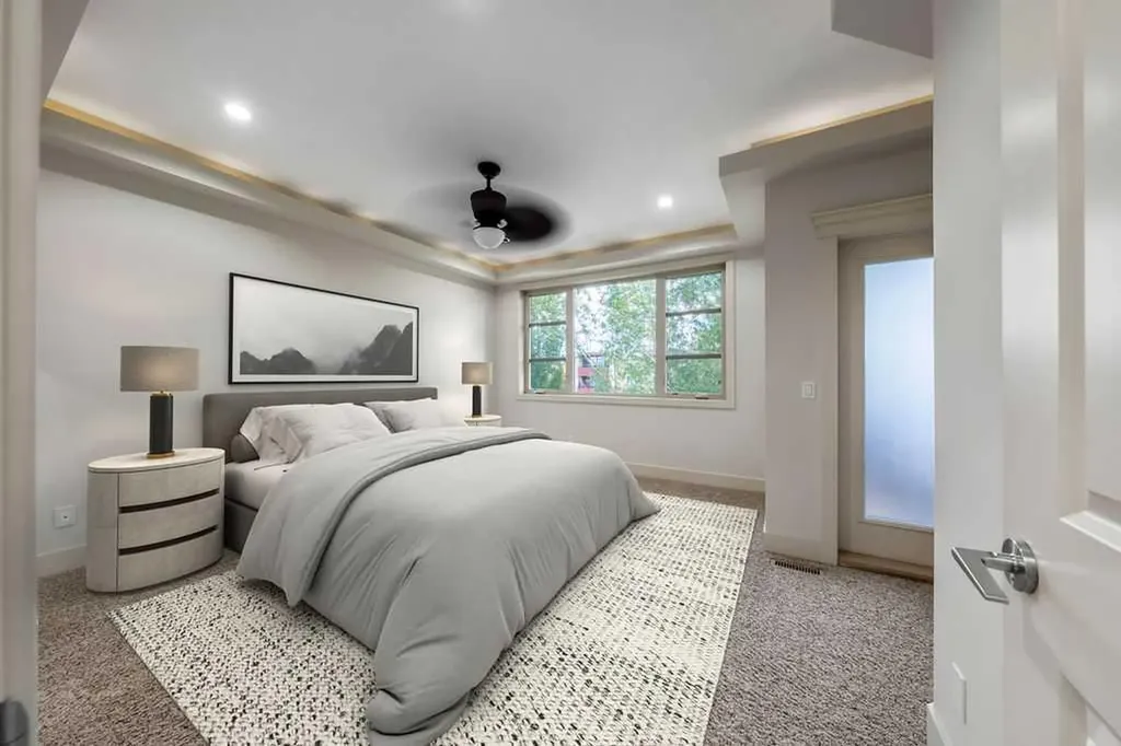 1136 17 Avenue NW Calgary AB T2M 0P6
