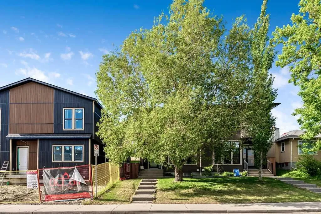 1136 17 Avenue NW Calgary AB T2M 0P6