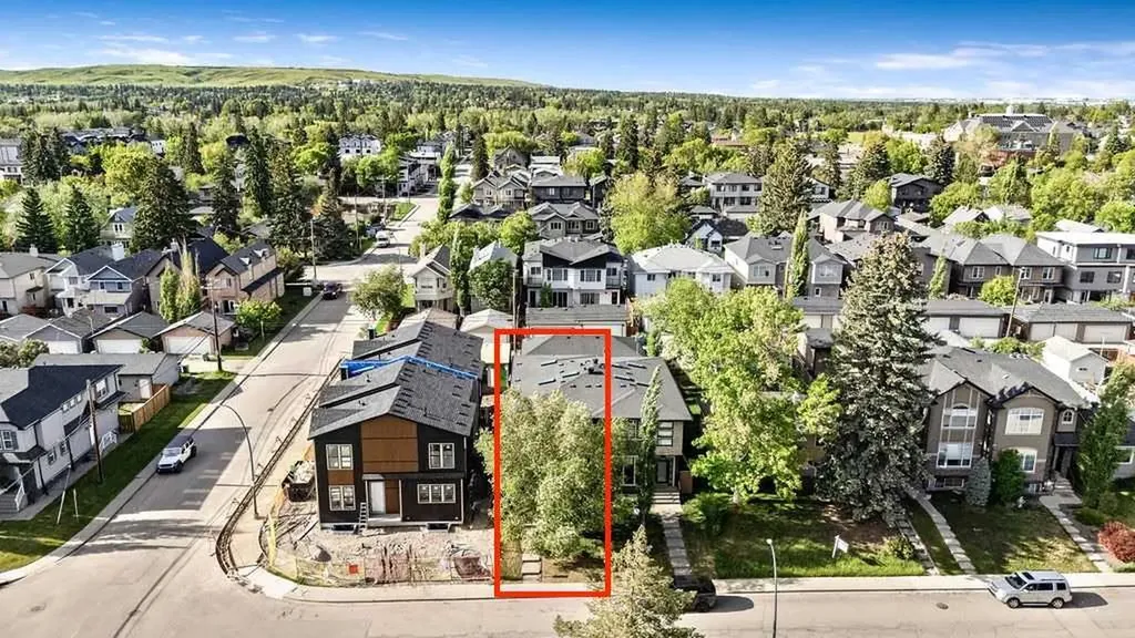1136 17 Avenue NW Calgary AB T2M 0P6