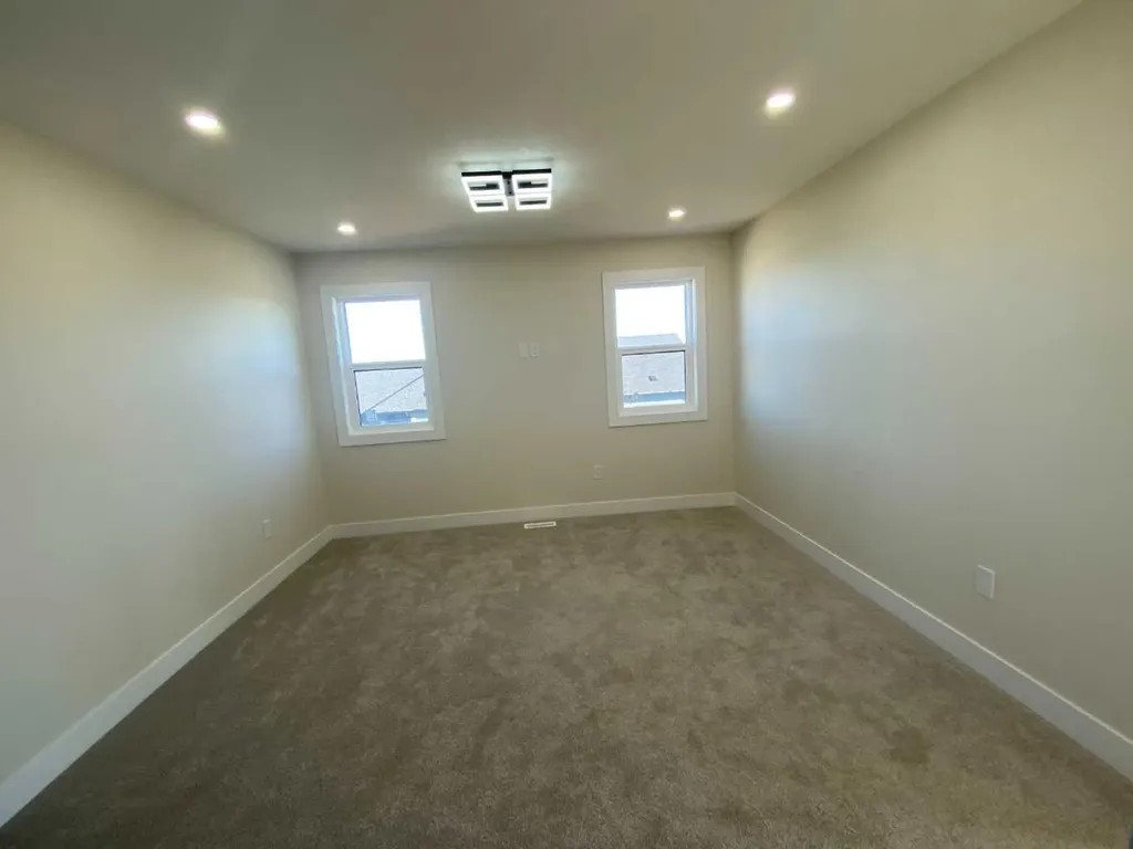 709 Mandalay Avenue NW Carstairs AB T0M 0N0