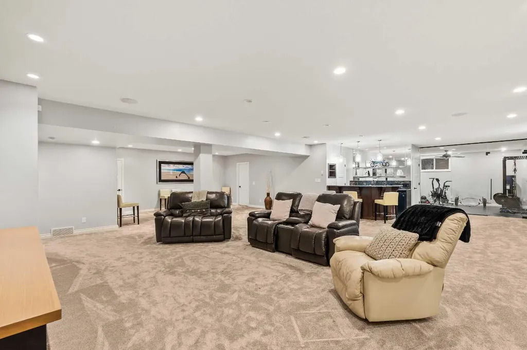 31 Sterling Springs Crescent Rural Rocky View County AB T3Z 3J6
