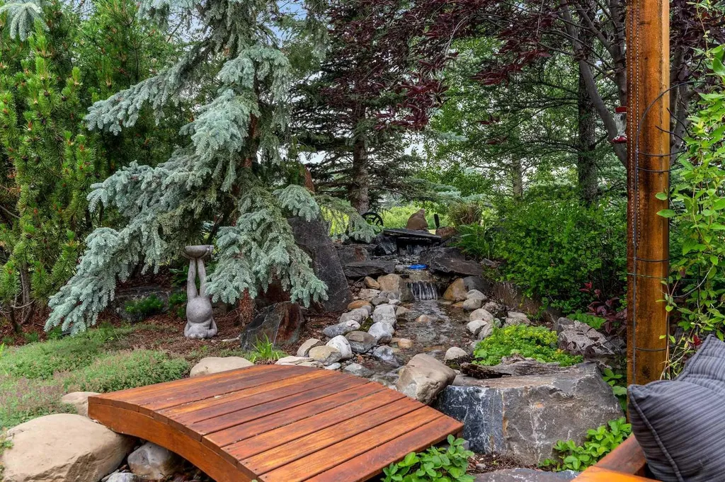 31 Sterling Springs Crescent Rural Rocky View County AB T3Z 3J6