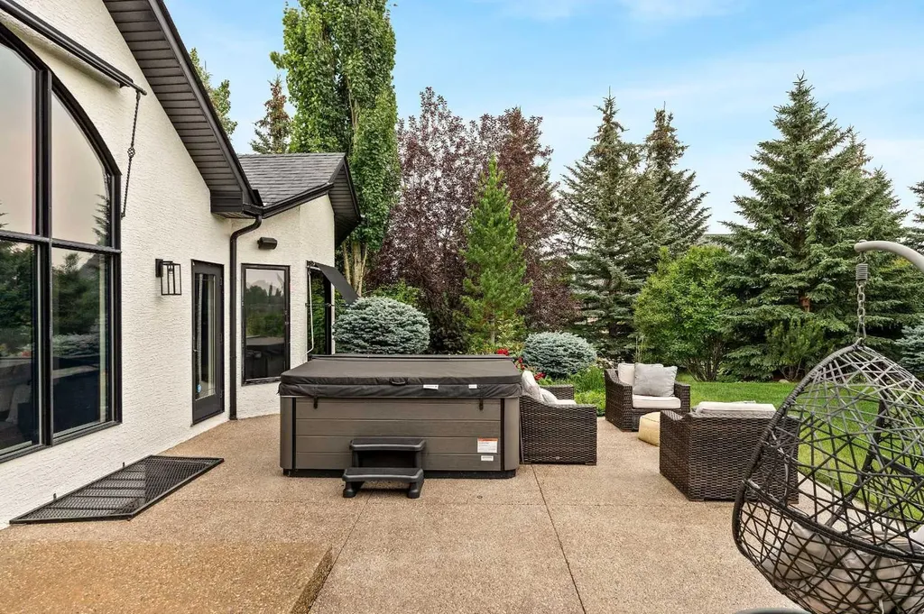 31 Sterling Springs Crescent Rural Rocky View County AB T3Z 3J6