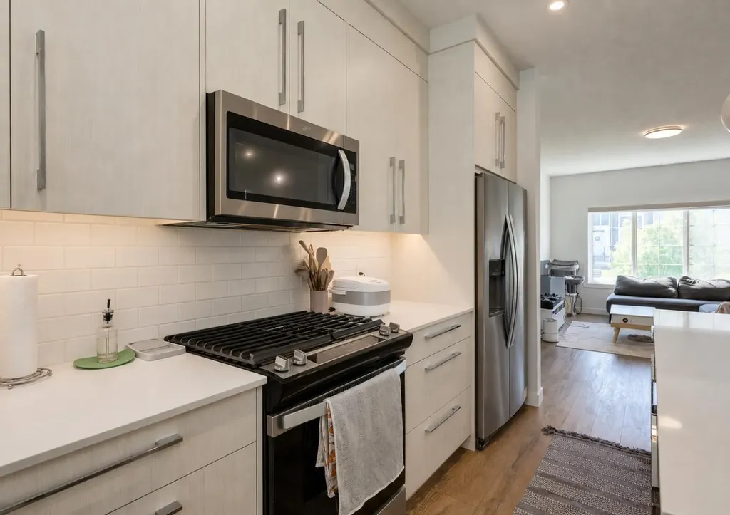 7386 202 Avenue SE Calgary AB T3S 0E7