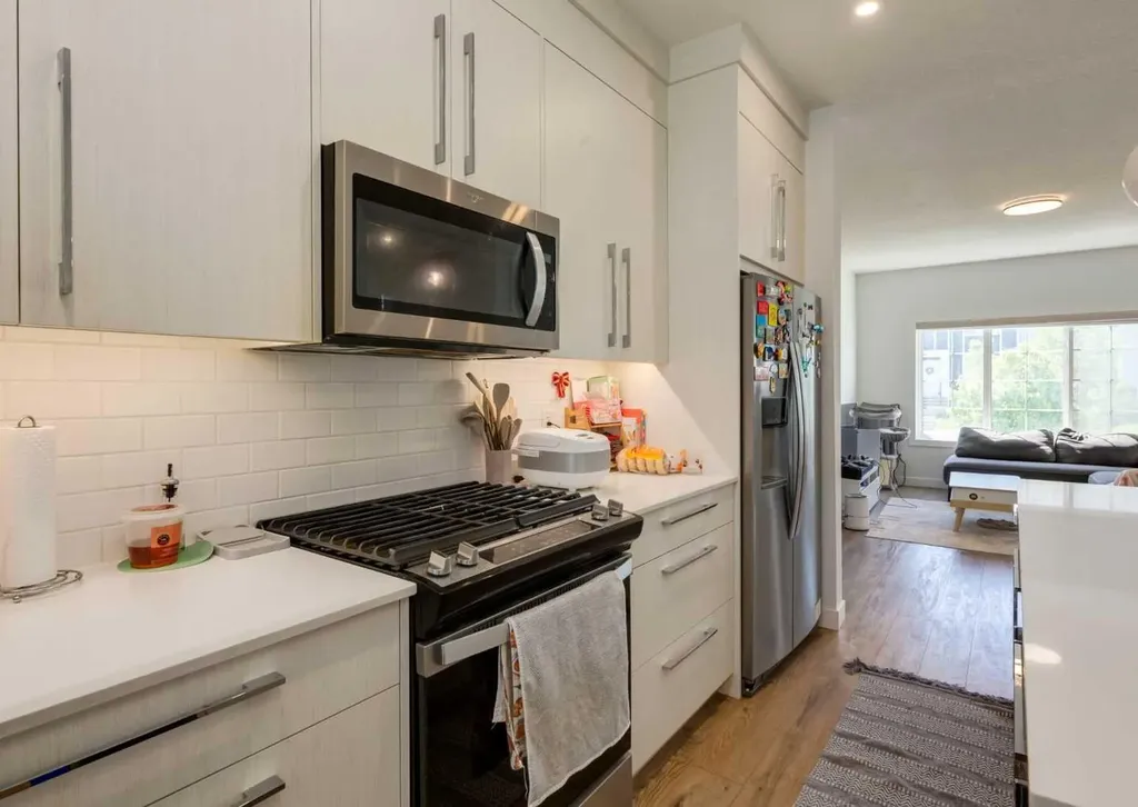 7386 202 Avenue SE Calgary AB T3S 0E7