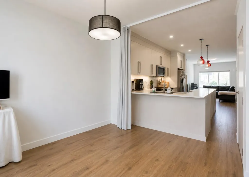 7386 202 Avenue SE Calgary AB T3S 0E7