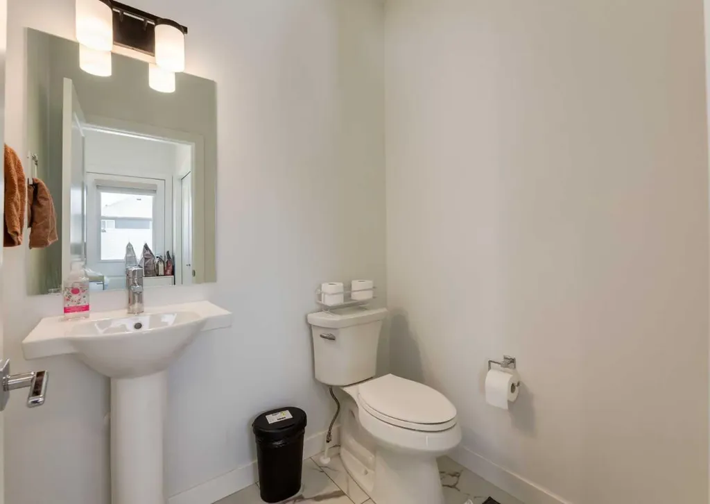 7386 202 Avenue SE Calgary AB T3S 0E7