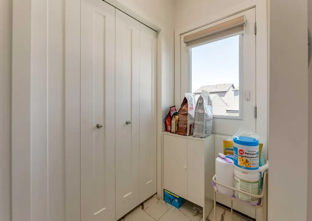 7386 202 Avenue SE Calgary AB T3S 0E7