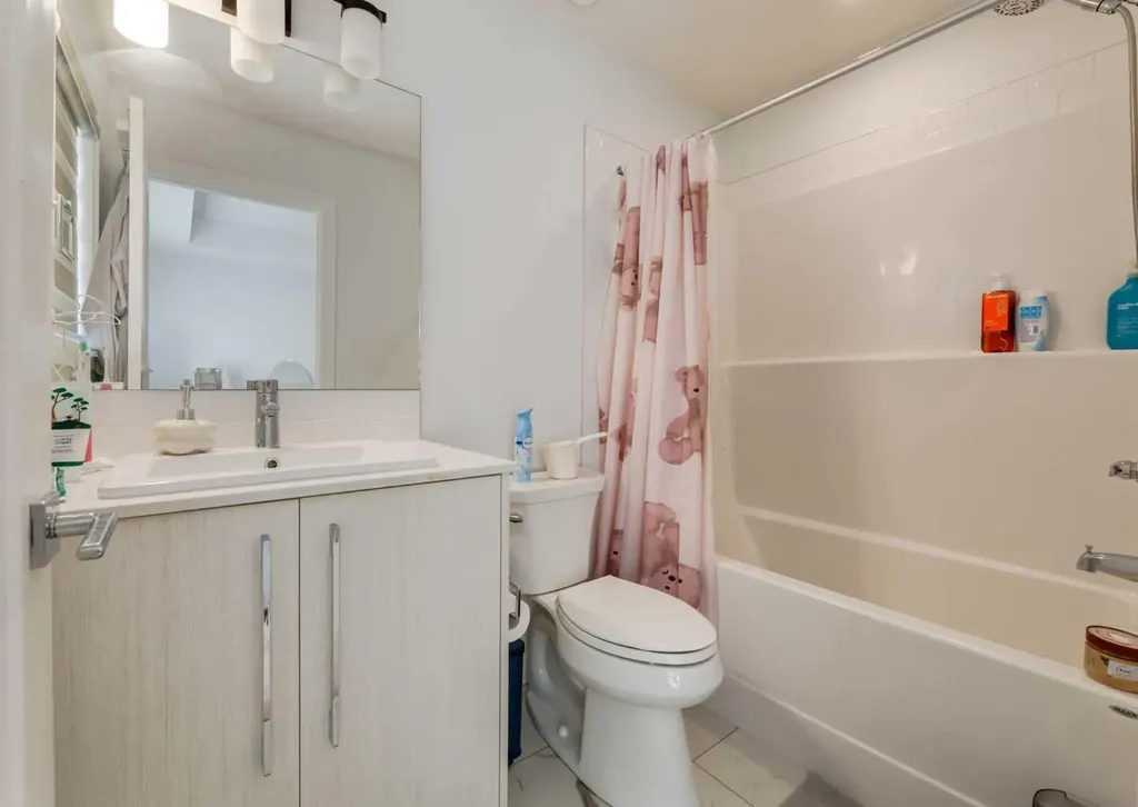 7386 202 Avenue SE Calgary AB T3S 0E7