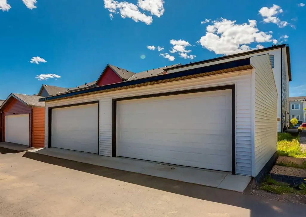 7386 202 Avenue SE Calgary AB T3S 0E7