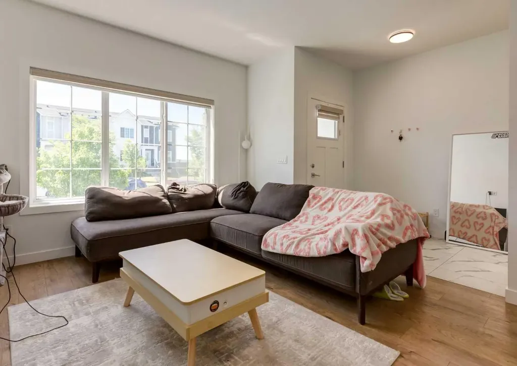7386 202 Avenue SE Calgary AB T3S 0E7
