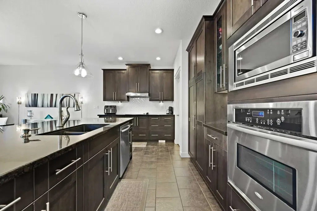 129 Springbluff Boulevard SW Calgary AB T3H 0N3