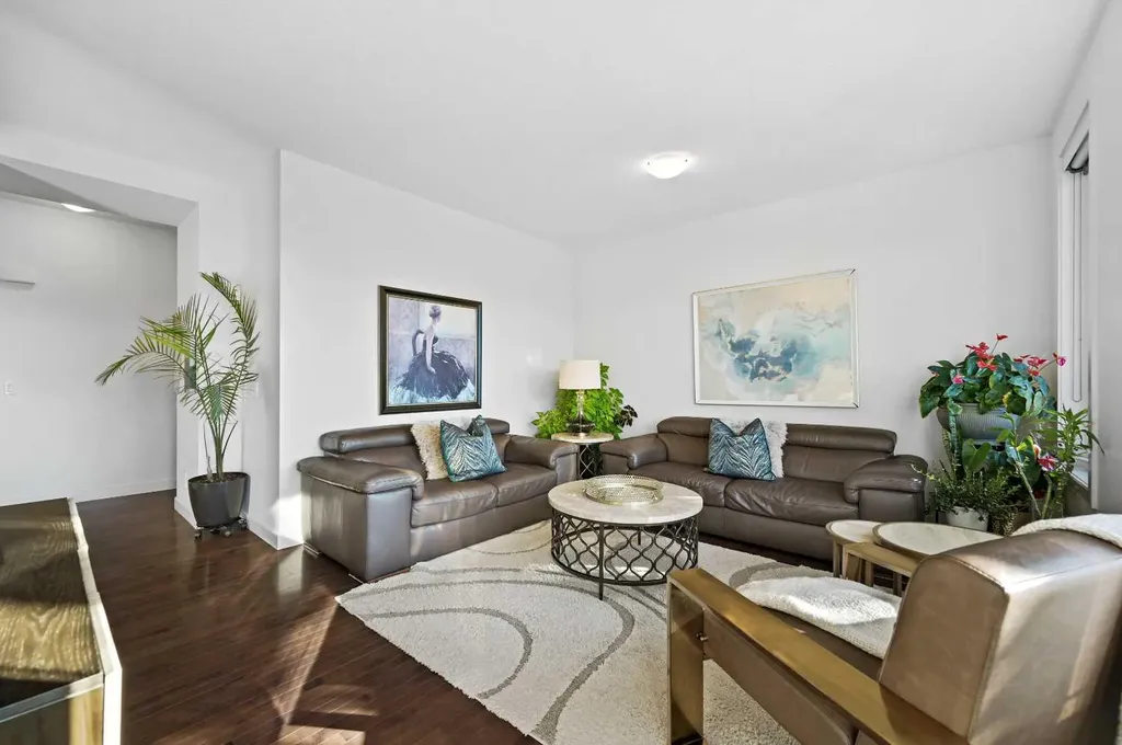 129 Springbluff Boulevard SW Calgary AB T3H 0N3