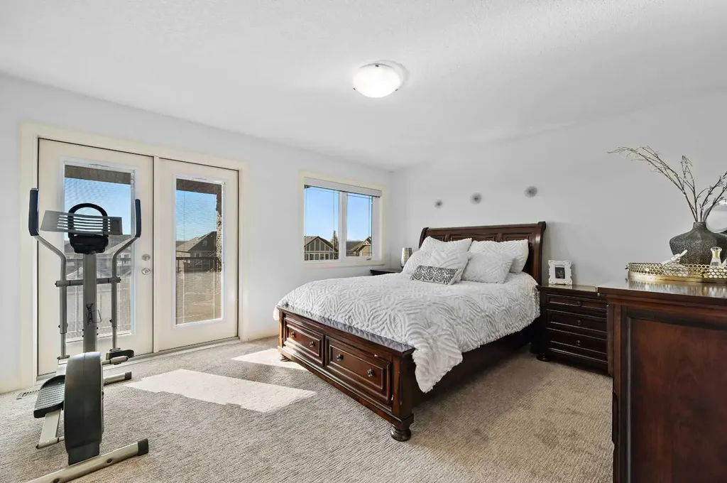 129 Springbluff Boulevard SW Calgary AB T3H 0N3