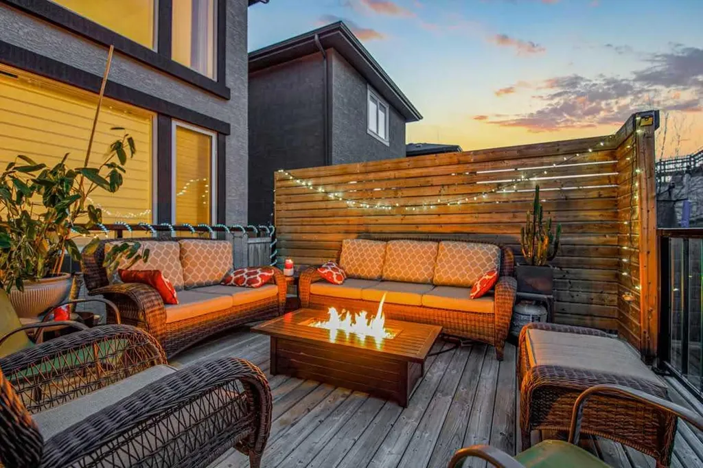 129 Springbluff Boulevard SW Calgary AB T3H 0N3