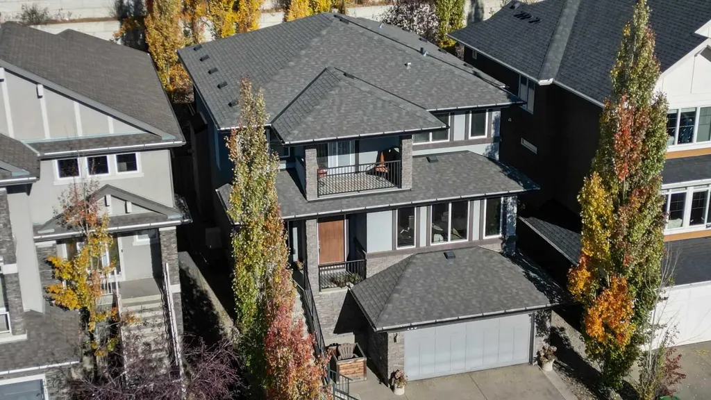 129 Springbluff Boulevard SW Calgary AB T3H 0N3
