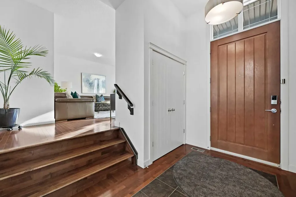129 Springbluff Boulevard SW Calgary AB T3H 0N3