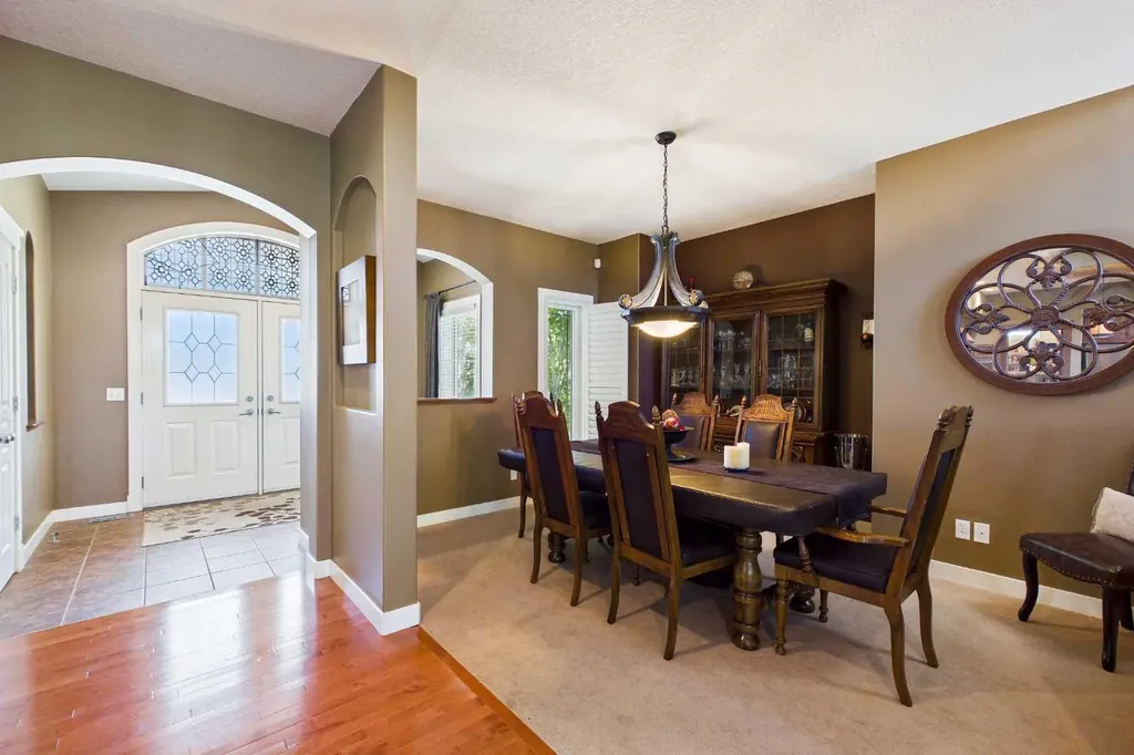39 Tuscany Glen Place NW Calgary AB T3L 2T6