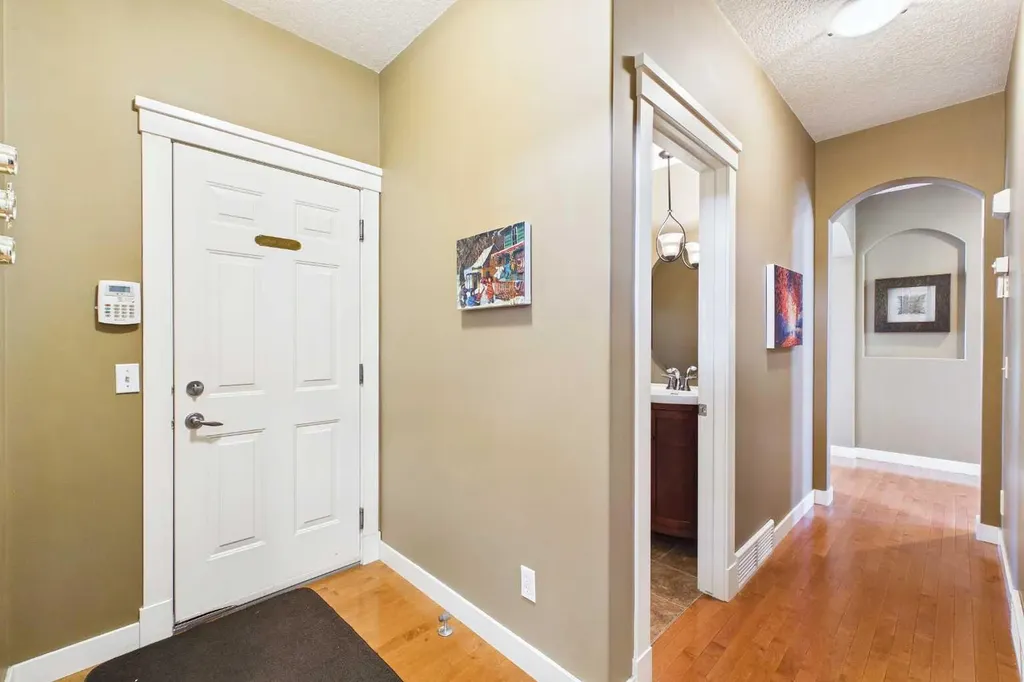 39 Tuscany Glen Place NW Calgary AB T3L 2T6