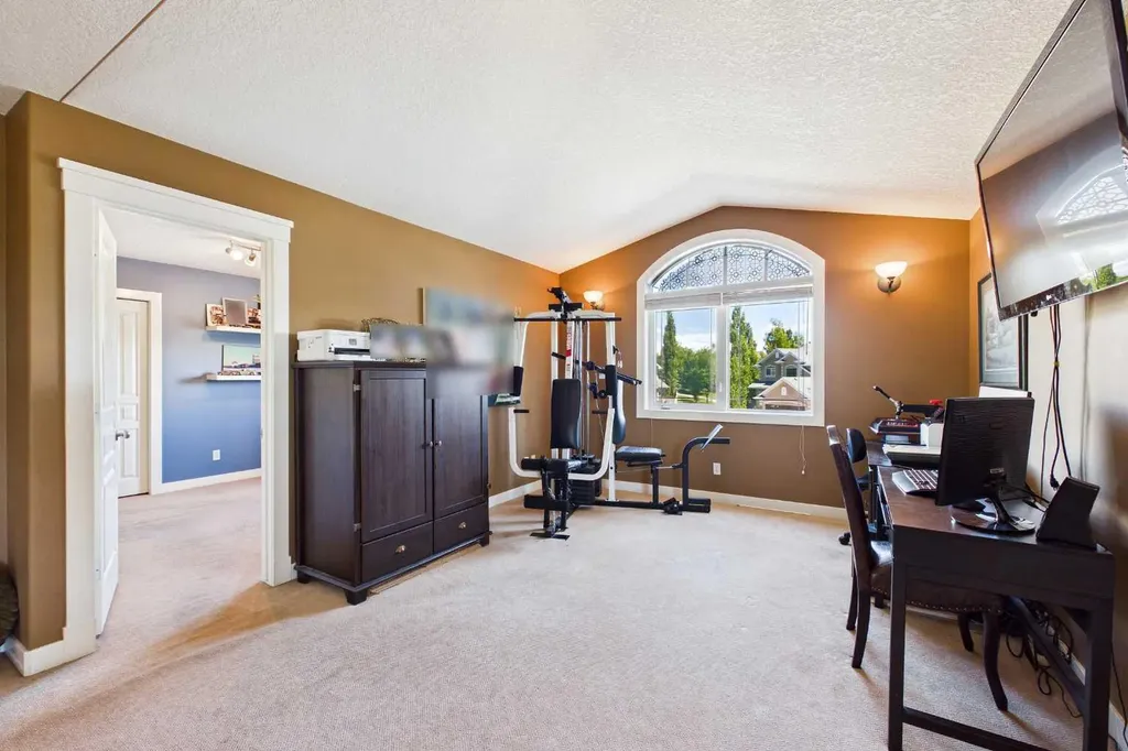 39 Tuscany Glen Place NW Calgary AB T3L 2T6
