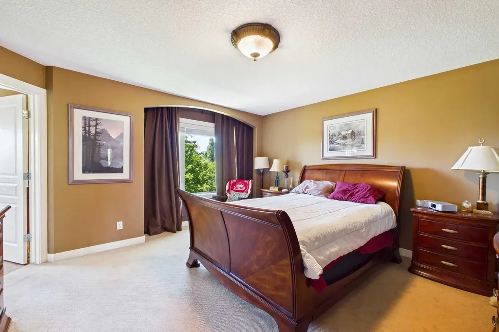 39 Tuscany Glen Place NW Calgary AB T3L 2T6