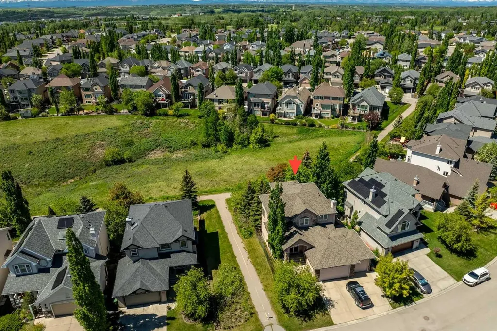 39 Tuscany Glen Place NW Calgary AB T3L 2T6