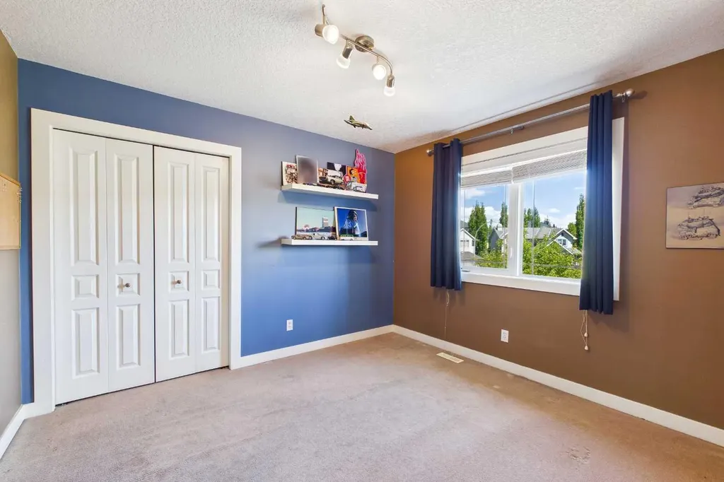 39 Tuscany Glen Place NW Calgary AB T3L 2T6
