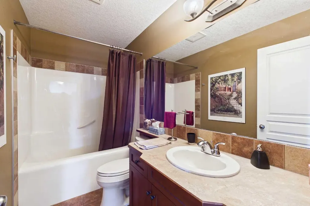 39 Tuscany Glen Place NW Calgary AB T3L 2T6